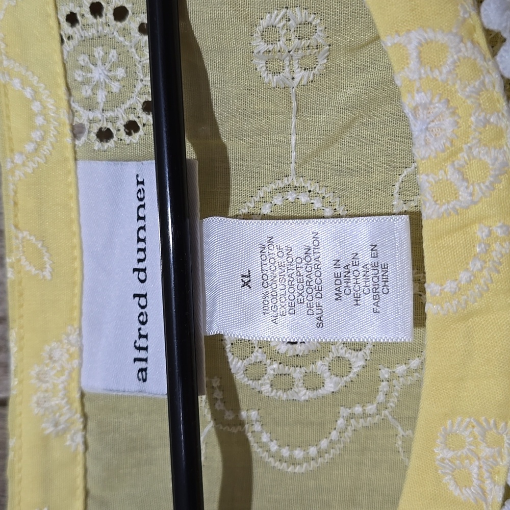 Alfred Dunner Rise And Shine Crew Neck 3/4 Sleeve Embroidered Top Lemon Color XL - Picture 2 of 5